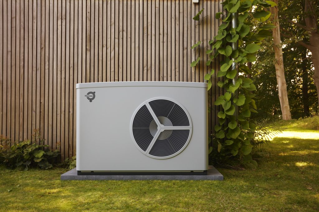 Thermia šilumos siurbliai: idealus sprendimas seniems namams su radiatoriais